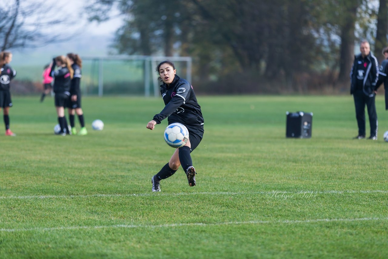 Bild 133 - wBJ MSG Steinhorst-Krummesse - VfL Pinneberg : Ergebnis: 2:0